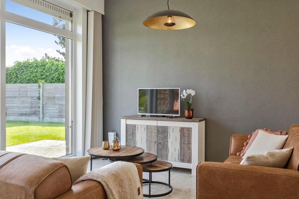 Villa Huswell - Bungalow With Garden At 5 Minutes From The Beach De Haan Exterior foto