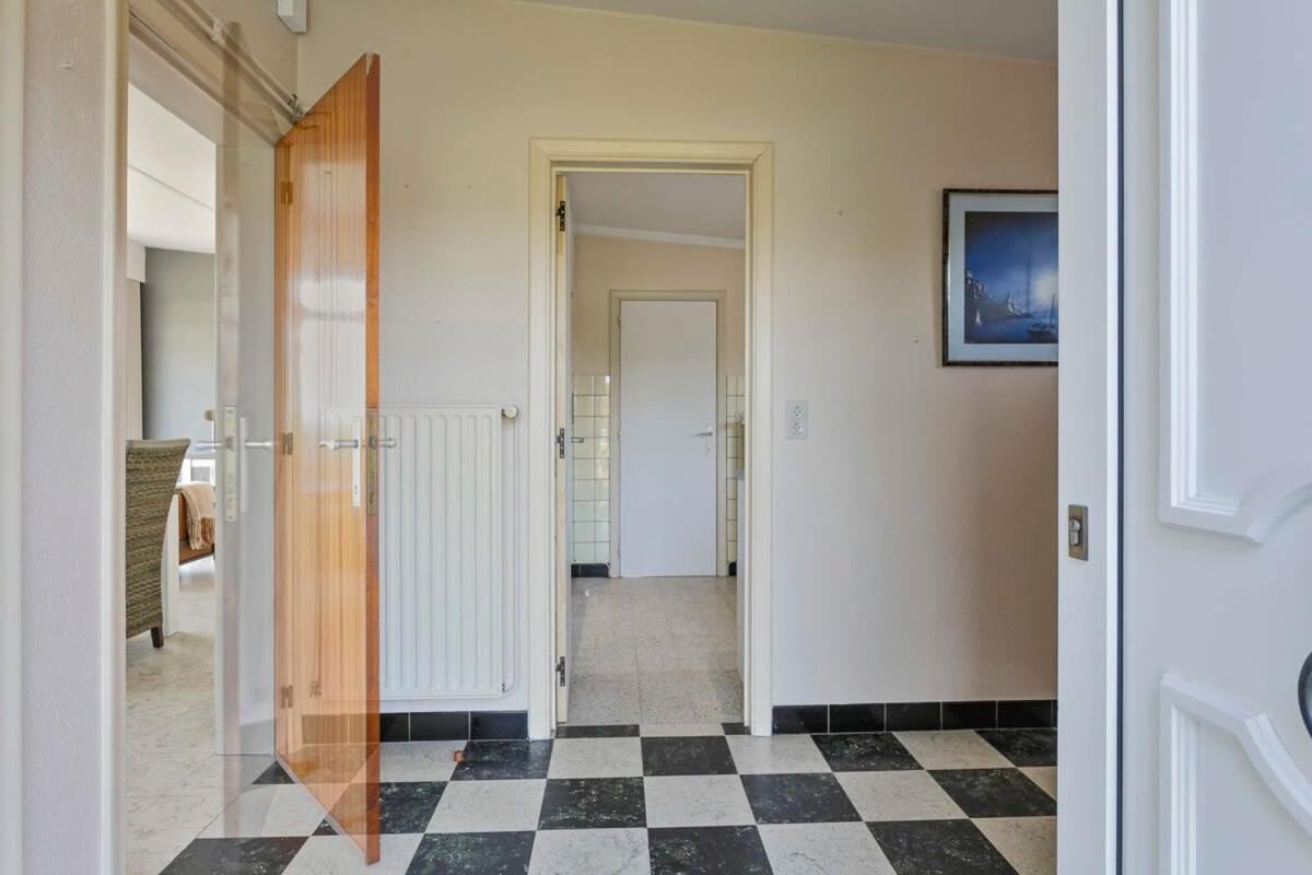 Villa Huswell - Bungalow With Garden At 5 Minutes From The Beach De Haan Exterior foto